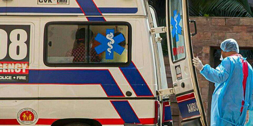 سائق إسعاف يغتصب فتاة مصابة بفيروس كورونا أثناء نقلها إلى المستشفى