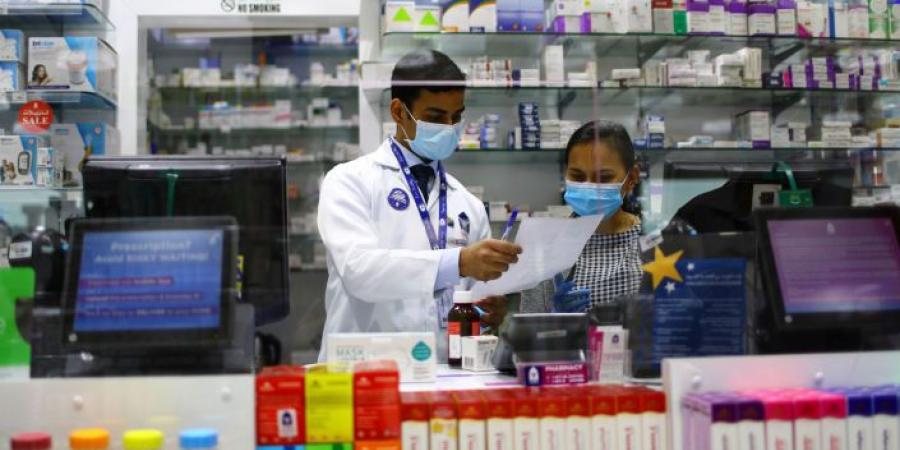 أبوظبي أول مدينة في العالم تتسلم عقارا جديدا لعلاج كورونا