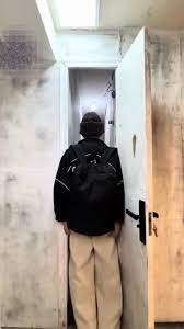 شقة بعرض 30 سنتيمترًا في الصين… حين يتحول السكن من حق إنساني إلى معركة بقاء 3 img 8581