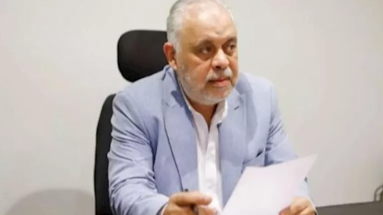 أشرف زكي يتقدم بشكوى ضد صفحة فيسبوك بسبب منشورات عن عبدالرحمن أبو زهرة