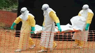 أمريكا تفرض قيوداً على دخول القادمين من 3 دول أفريقية بسبب إيبولا 2 أمريكا تفرض قيوداً على دخول القادمين من 3 دول أفريقية بسبب إيبولا