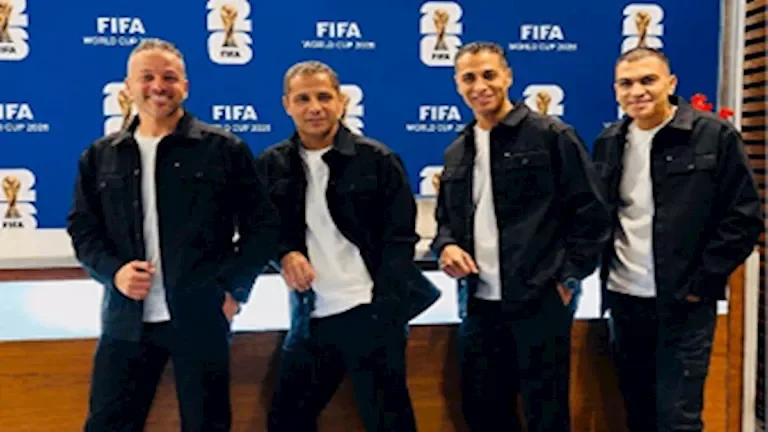 أمين عمر يقود طاقم التحكيم المصري إلى كأس العالم بعد مغادرتهم القاهرة