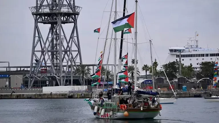 إسرائيل تعلن عن ترحيل الناشطين الأجانب من أسطول الصمود