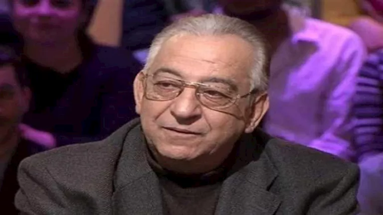 "ابنة أحمد راتب تكشف كواليس موقف مؤثر أبكى العائلة قبل 27 عامًا"