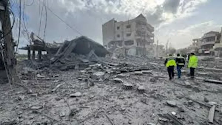 استشهاد 6 مدنيين بينهم أطفال ونساء في غارة إسرائيلية على دير قانون النهر 2 d8a7d8b3d8aad8b4d987d8a7d8af 6 d985d8afd986d98ad98ad986 d8a8d98ad986d987d985 d8a3d8b7d981d8a7d984 d988d986d8b3d8a7d8a1 d981d98a d8bad8a7 1