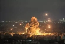 الجيش الإسرائيلي يlaunch هجومًا جويًا مكثفًا على "حزب الله" في جنوب لبنان