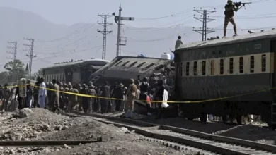 انفصاليون يتبنون تفجير قطار ركاب في باكستان ويعلنون المسؤولية