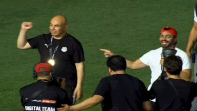تامر حسني يحتفل مع منتخب مصر بكأس العاصمة الجديدة بمشاركة حسام حسن