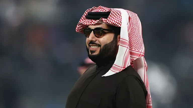 تركي آل الشيخ يعلق بطرافة على فوز النصر بلقب الدوري: "الجوال مسروق"