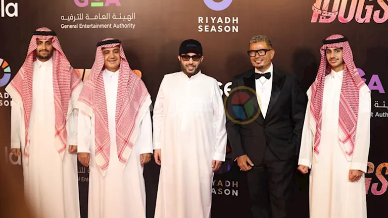 تركي آل الشيخ يمازح عمرو دياب: "بعد 30 سنة، إن شاء الله تصبح جبلًا"