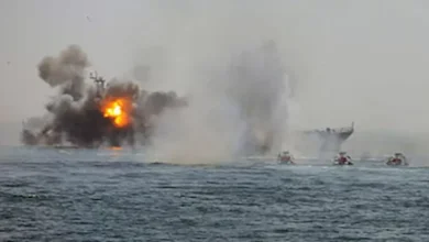 تصعيد في مضيق هرمز: ردود فعل أمريكا على الهجوم الإيراني الأخير
