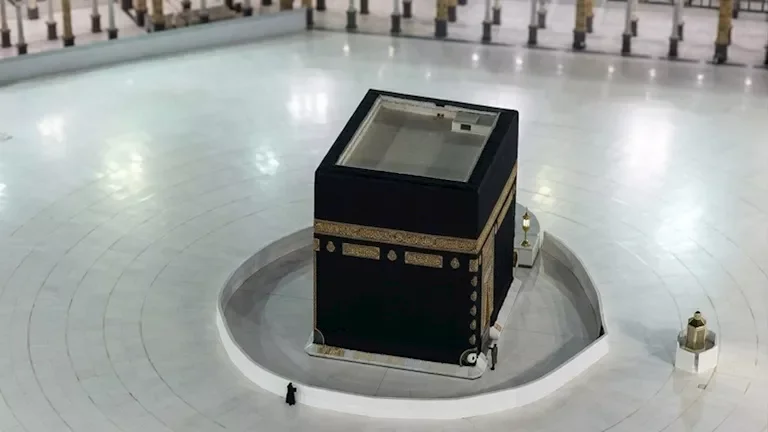 "تعامد الشمس على الكعبة المشرفة يوم عرفة بعد 33 عامًا من الانقطاع"