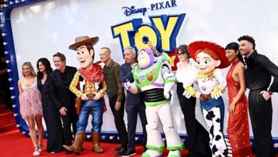 توم هانكس يحتفل بإطلاق الجزء الخامس من فيلم Toy Story بالصور