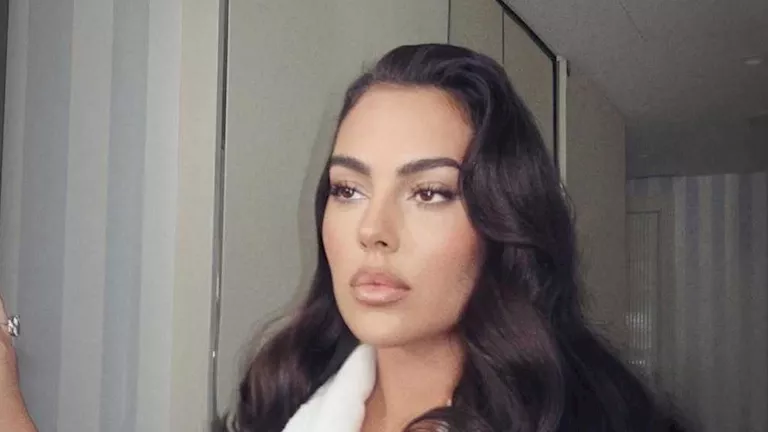"جورجينا تهنئ الزمالك بعد فوزه بالدوري: حقيقة مشاعرها تجاه الفريق"