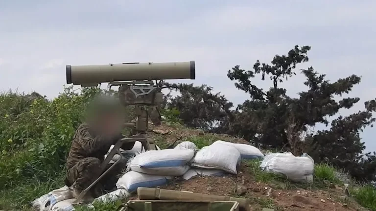 حزب الله يعلن استهداف 3 ثكنات وموقع عسكري في إسرائيل ردًا على خرق الهدنة