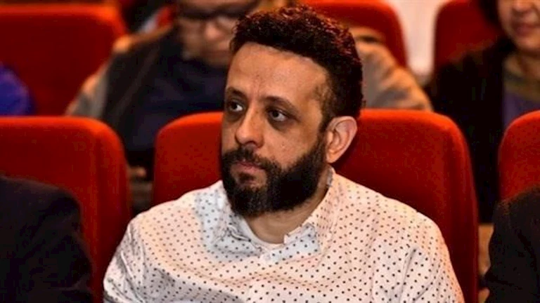 عمرو القاضي يكشف تفاصيل مؤلمة عن "أسد": وفاة والدته وشراء إكسسوارات من تركيا