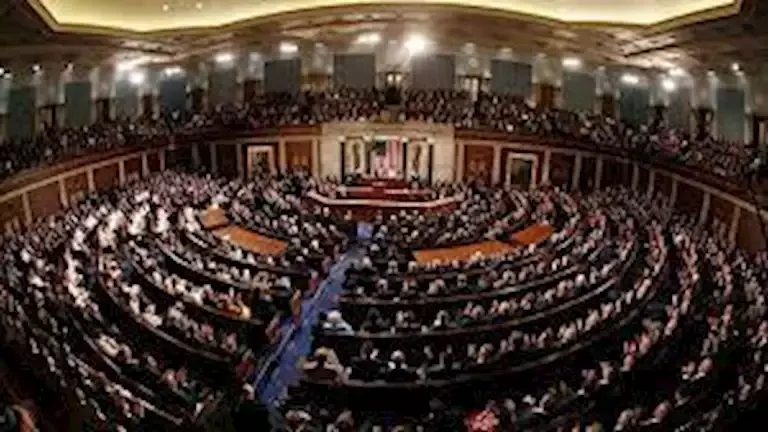 مجلس الشيوخ الأمريكي يوافق بأغلبية على تقييد صلاحيات ترامب في حرب إيران 1 مجلس الشيوخ الأمريكي يوافق بأغلبية على تقييد صلاحيات ترامب في حرب إيران