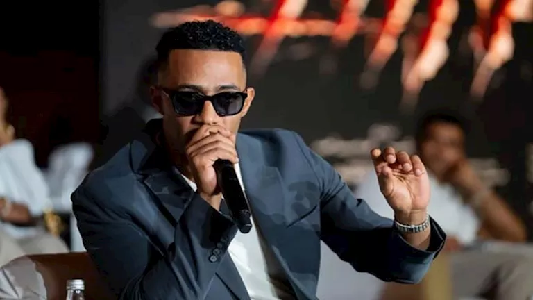 "محمد رمضان يكشف معاناته في الفن وتأثير الضرائب على مسيرته"