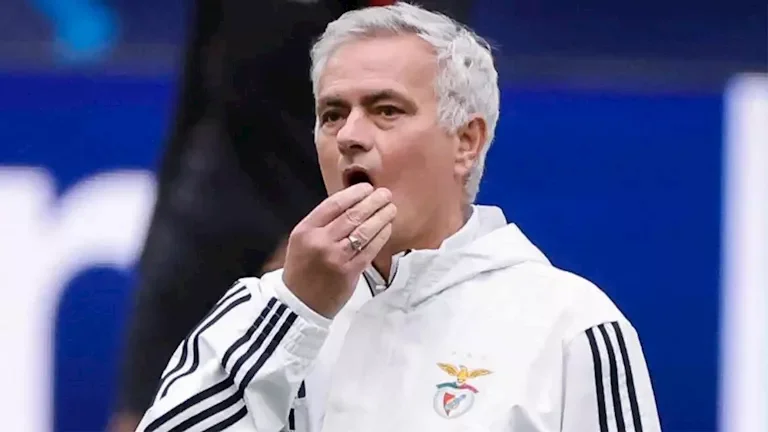 مورينيو يقترب من قيادة ريال مدريد بعد اتفاق نهائي مع النادي