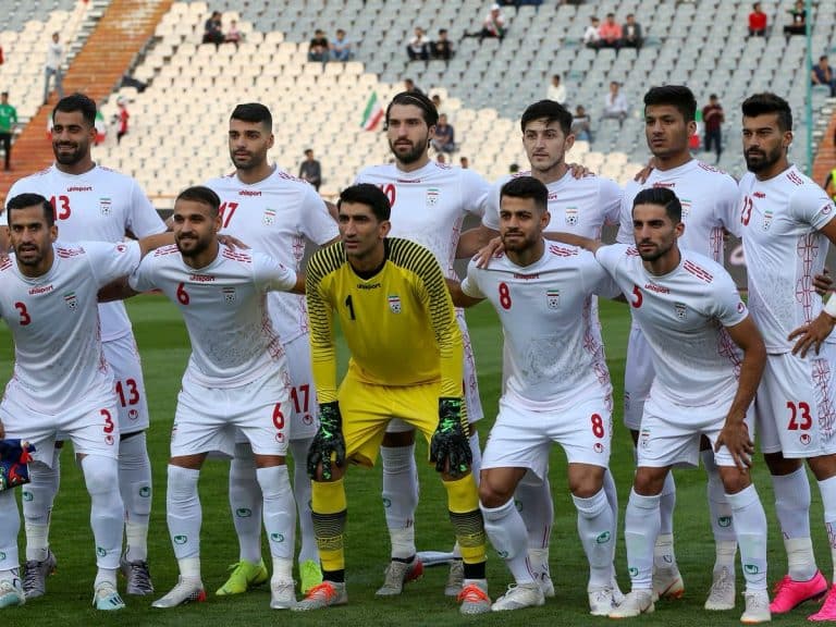 إيران تلوّح بالانسحاب من كأس العالم 2026.. ما القصة وما علاقة فيفا؟