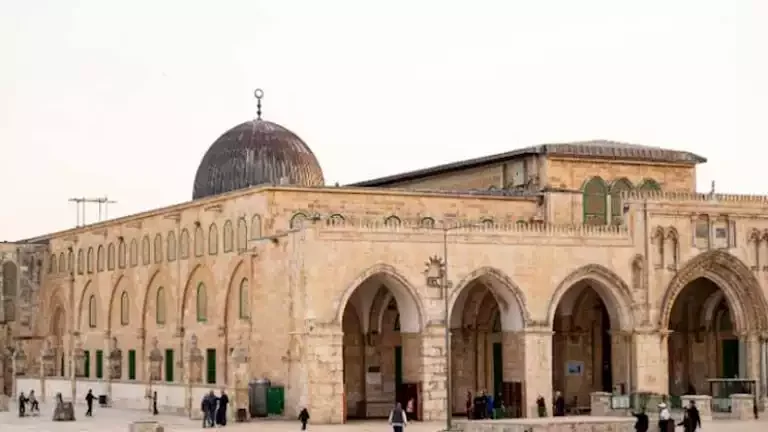 8 دول إسلامية وعربية، منها مصر، تدين اقتحامات المسجد الأقصى