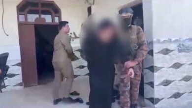 شرطة البصرة تعلن تحرير مختطف من أهالي الموصل والإطاحة بعصابة اختطاف مكونة من أربعة متهمين خلال عملية أمنية في قضاء الدير. 2 IMG 1378