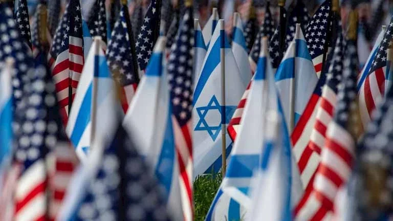 آلاف الإسرائيليين يتظاهرون في تل أبيب ومدن أخرى احتجاجًا على حكومة نتنياهو