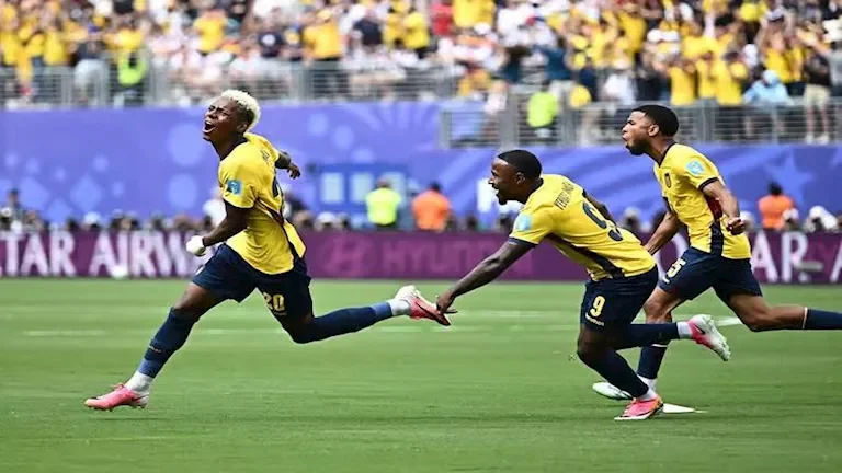 ألمانيا والإكوادور تتعادل 1-1 في نهاية الشوط الأول