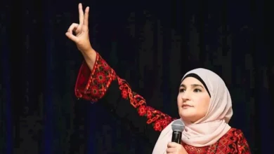إسرائيل تمنع مستشارة زهران ممداني من دخول أراضيها: التفاصيل الكاملة