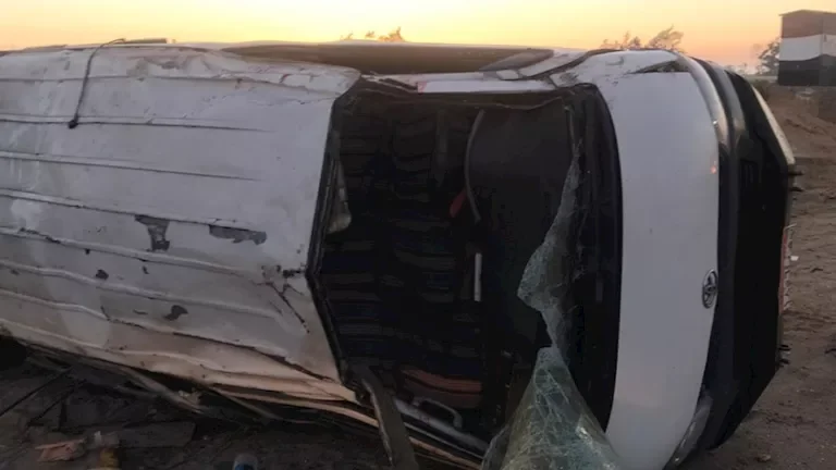 إصابة 9 أشخاص جراء انقلاب ميكروباص أمام سجن أبو زعبل