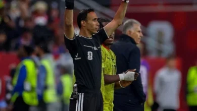 إطلاق موقع إعلاني جديد يثير الجدل حول إبط الحكم الرابع في كأس العالم 2026
