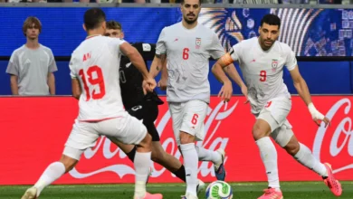 إنفانتينو يفاجئ لاعبي إيران في غرفة الملابس: هل يفي بوعده؟ 4 إنفانتينو يفاجئ لاعبي إيران في غرفة الملابس: هل يفي بوعده؟