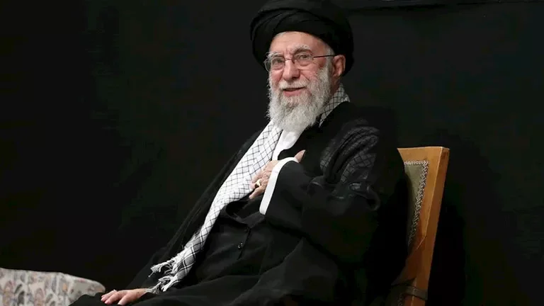 إيران تستعد لإقامة جنازة المرشد الراحل علي خامنئي على مدار ثلاثة أيام 2 d8a5d98ad8b1d8a7d986 d8aad8b3d8aad8b9d8af d984d8a5d982d8a7d985d8a9 d8acd986d8a7d8b2d8a9 d8a7d984d985d8b1d8b4d8af d8a7d984d8b1d8a7d8ad 1
