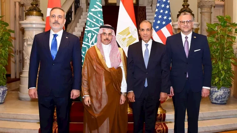 اجتماع مصري سعودي تركي أمريكي في القاهرة لمناقشة الملف الإيراني 1 اجتماع مصري سعودي تركي أمريكي في القاهرة لمناقشة الملف الإيراني