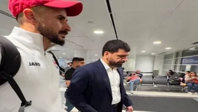 احتجاز قائد منتخب العراق 7 ساعات في مطار شيكاغو