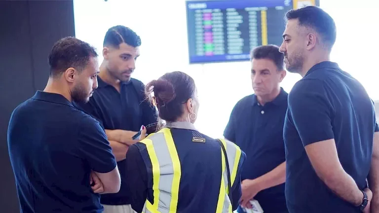 احتجاز لاعبين يؤخر وصول بعثة إيران إلى سياتل قبل مواجهة مصر