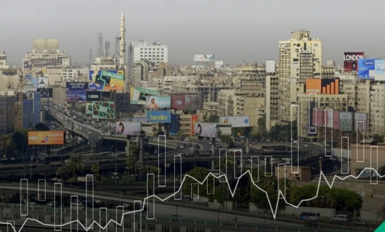 اضطرابات الشحن وارتفاع تكاليف الطاقة تزيدان انكماش القطاع الخاص غير النفطي في مصر