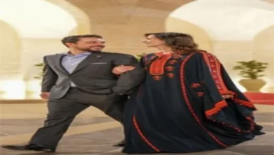 الأميرة رجوة تتألق بإطلالة رمضانية مع ولي العهد الأردني