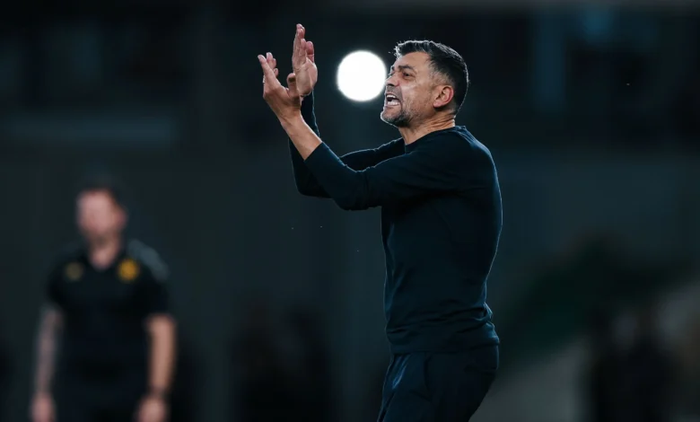 الاتحاد يقترب من تحديد البديل للمدرب كونسيساو ضمن خطة إعادة العراب