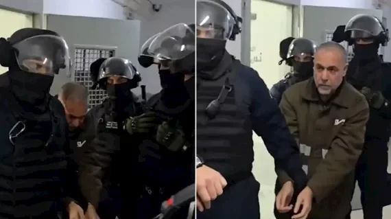 "الدكتور حسام أبو صفية يظهر لأول مرة في سجون الاحتلال بعد اعتقاله" 1 "الدكتور حسام أبو صفية يظهر لأول مرة في سجون الاحتلال بعد اعتقاله"