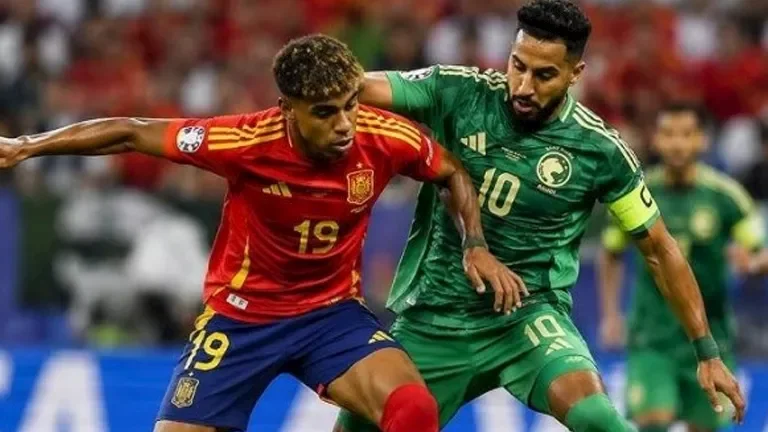 السعودية تتلقى هزيمة أمام إسبانيا 0-3 وأوريزبال يسجل الهدف الثالث