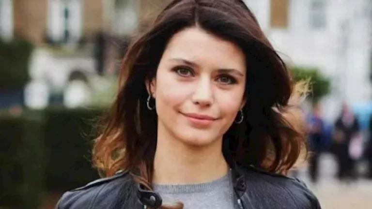 القبض على بيرين سات بطلة "العشق الممنوع" بتهمة الاتجار بالمخدرات 1 القبض على بيرين سات بطلة "العشق الممنوع" بتهمة الاتجار بالمخدرات