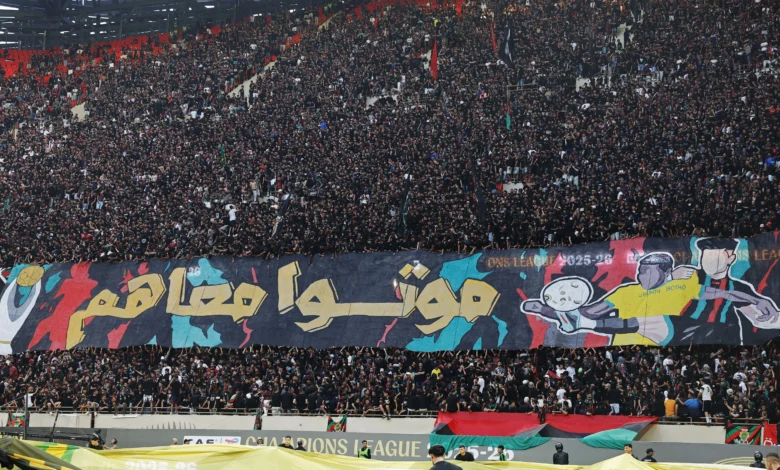القنوات الناقلة لمباراة المكناسي والجيش الملكي في الدوري المغربي 2025-2026 وكيفية مشاهدتها عبر الإنترنت