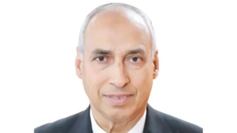 المستشار محمود أبو الدهب يتولى رئاسة مجلس الدولة بعد حلف اليمين في العراق
