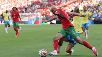 المغرب يتفوق عدديًا: الصحف البرازيلية تنتقد أنشيلوتي ولاعبيه
