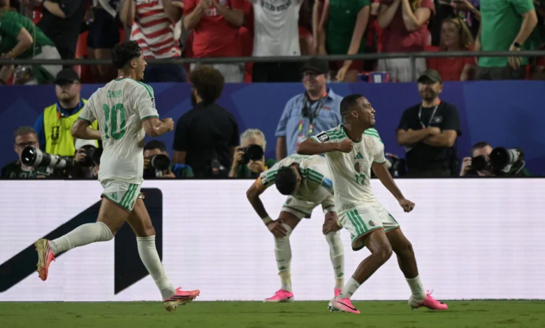 بالفيديو: هدف النمسا يحقق فرحة جماهير الجزائر في الهروب الكبير