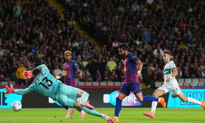برشلونة يعلن رسميًا رحيل نجمه لتخفيف الازدحام في مركزه