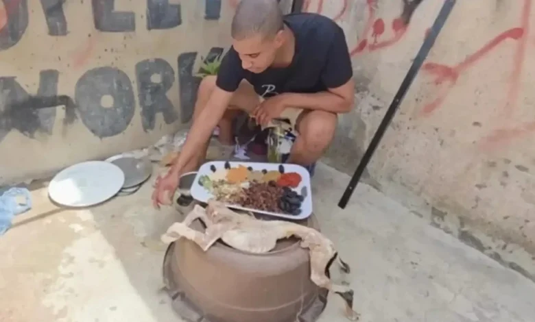 بلوغر عربي يستبدل الخروف بشواء كلب ويثير غضب السوشيال ميديا