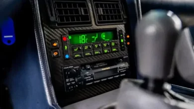 بوجاتي EB110 النادرة تُعرض في دبي بسعر يتجاوز 17 مليون ريال