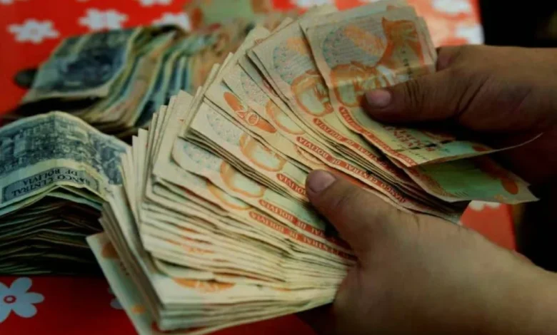 بوليفيا تفك ارتباط عملتها بالدولار بعد 15 عاماً من الثبات